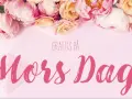 Grattis på Mors Dag! En bukett av rosa och persikofärgade blommor pryder bilden, perfekt för att fira mammas dag.